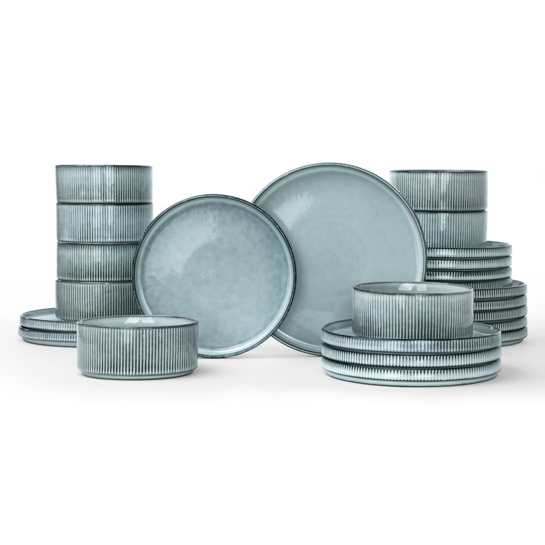 Famiware 24 Piece Dinnerware Set, Service for 8